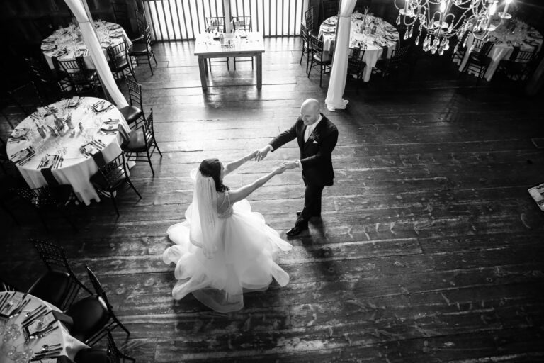 img-lindsey-brian-april_06